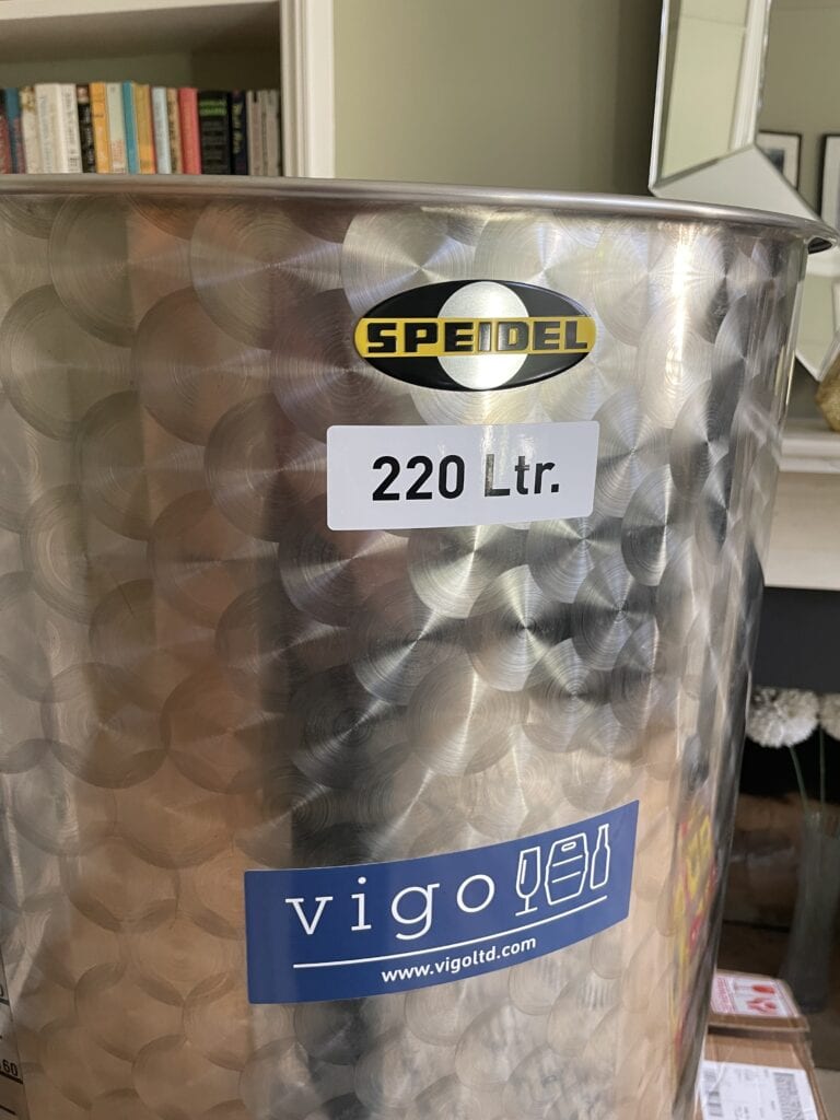Speidel F01 220-litre tank